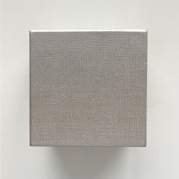 Two Stunning Square Beaded Stretch Style Bracelets Green New - Picture 5 of 8